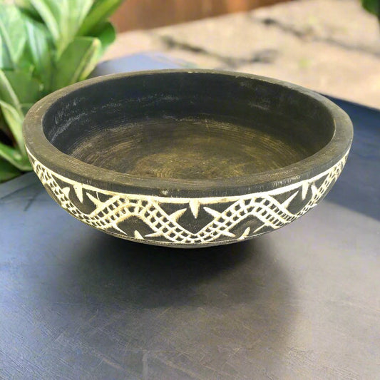 Indonesian Winding Carved Bowl Black/Brown